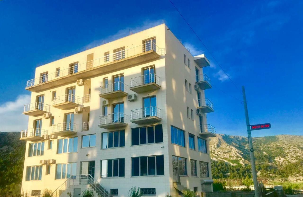 Deor Hotel Shëngjin Exterior foto